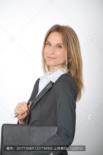 女人
