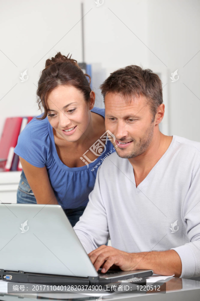 女人
