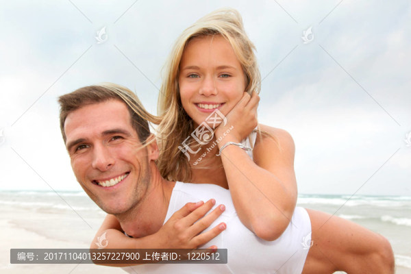 笑