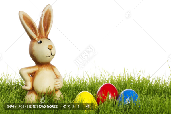 復(fù)活節(jié)兔子在草地上復(fù)活節(jié)彩蛋