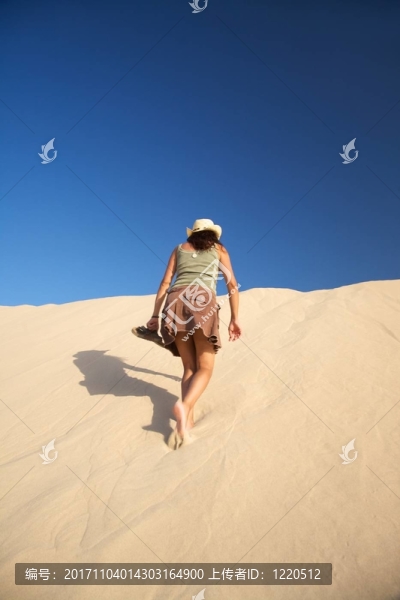女人