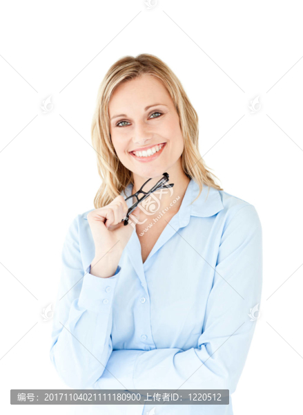女人笑了