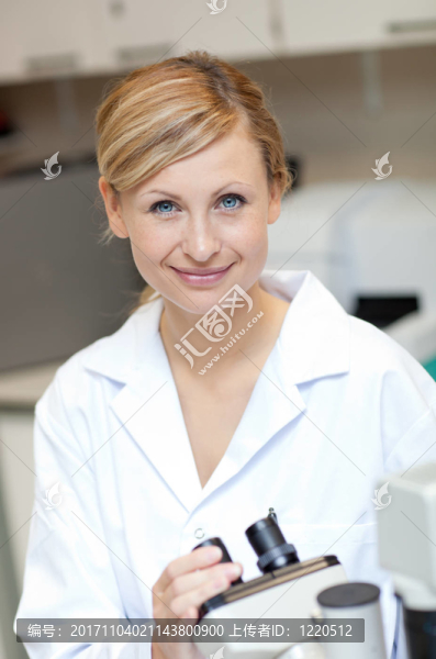女人