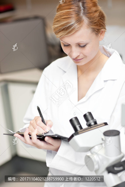 女人