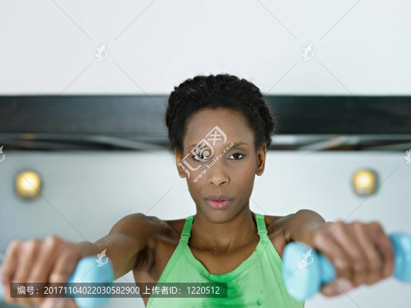女人