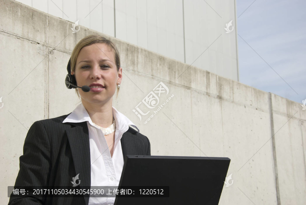 女人