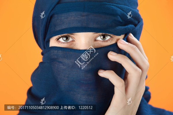 女人