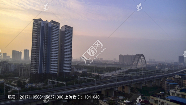 城市朝霞