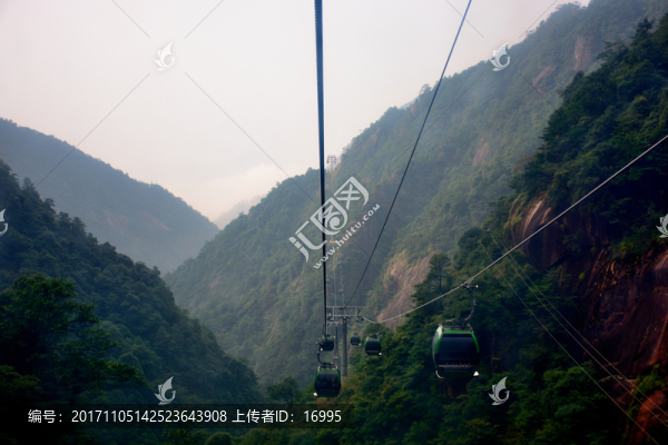 三清山風光攝影,霧中的三清山