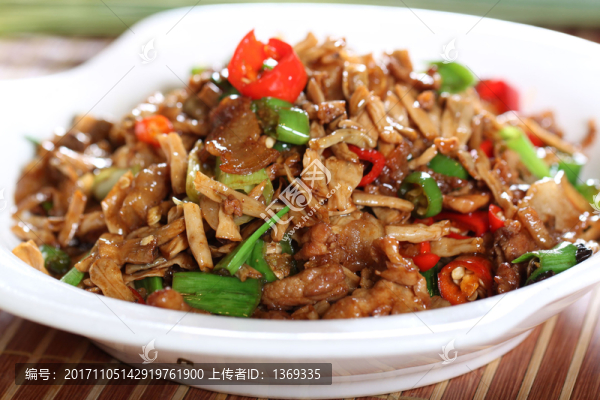 豆角炒五花肉