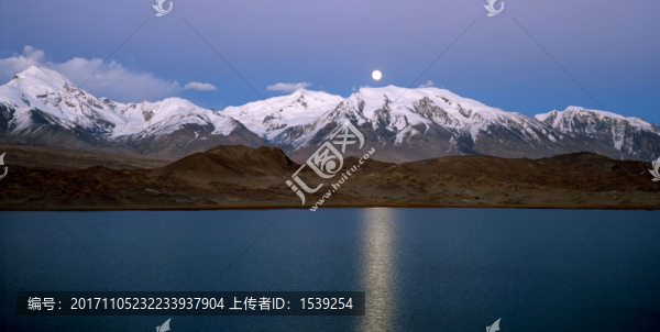 西藏念青唐古拉山