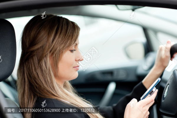 女人