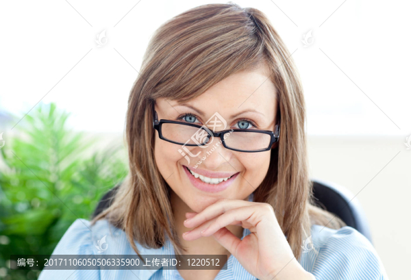 女人