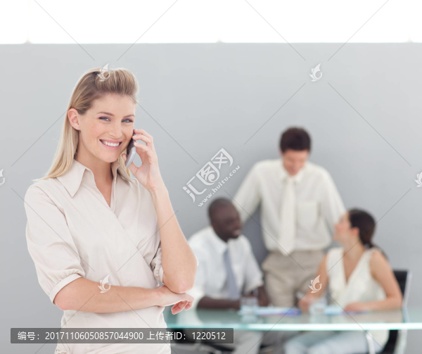 女人