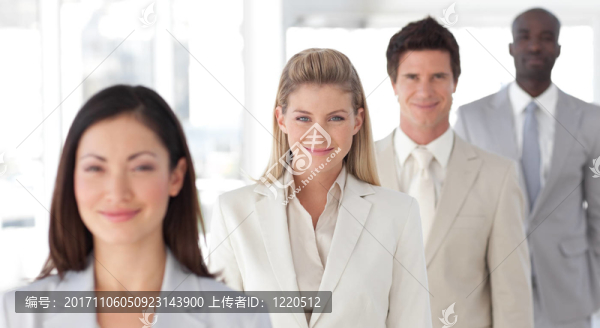 女人
