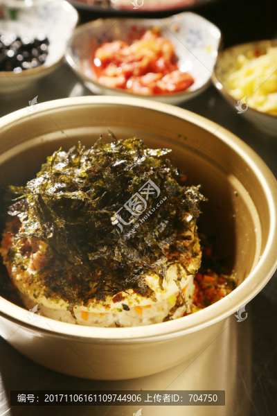 金槍魚海苔手抓飯