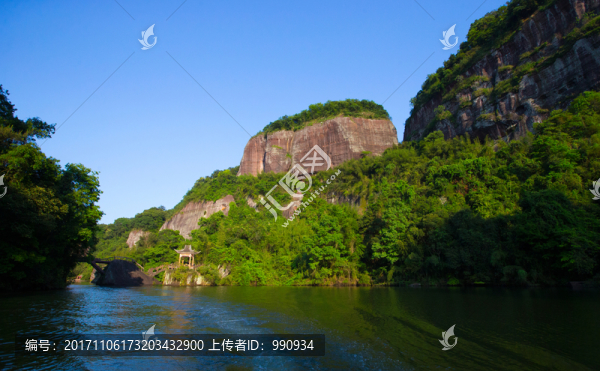 山清水秀,丹霞山景區(qū)