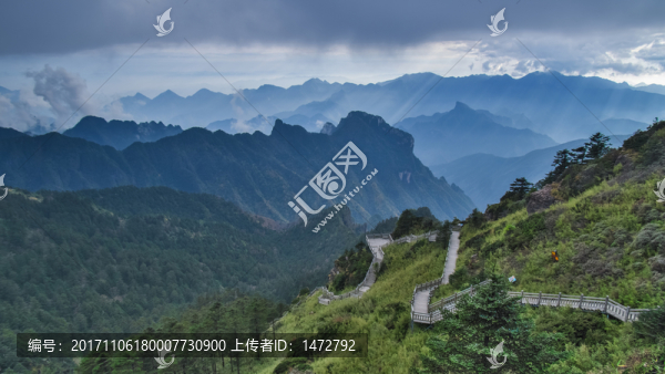 神農(nóng)架神農(nóng)頂之神農(nóng)谷初秋