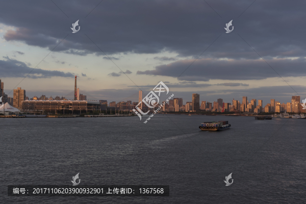 城市晚霞