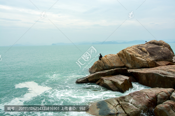 海邊垂釣
