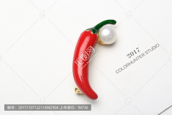 辣椒胸針