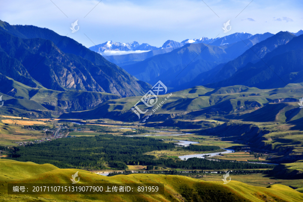 喀拉峻草原闊克蘇大峽谷風(fēng)光