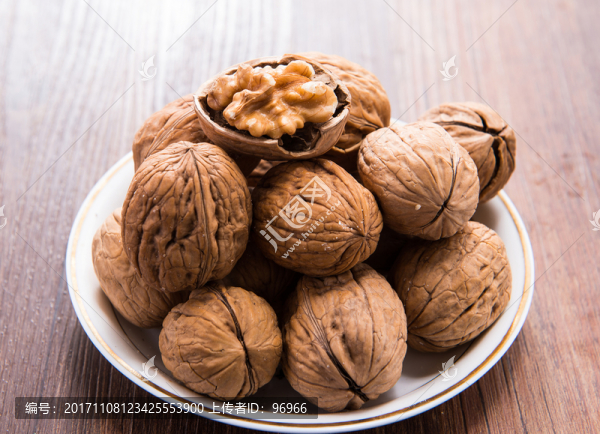 核桃,紙皮核桃,堅(jiān)果,食品