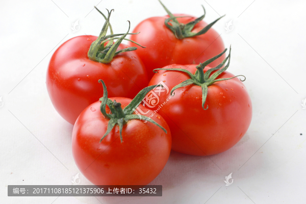四個(gè)番茄