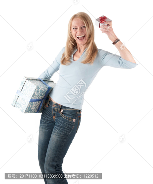 成熟的女人有兩個包裹