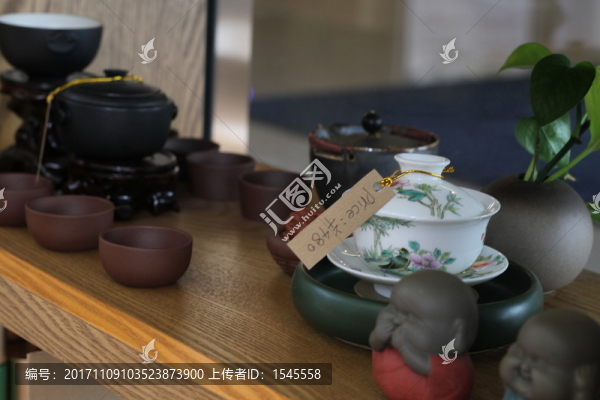 茶葉茶飲茶具
