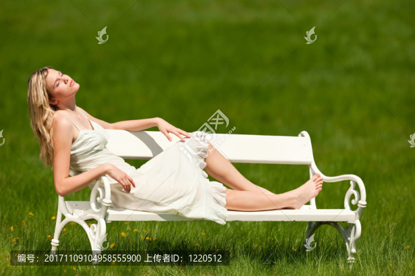 女人