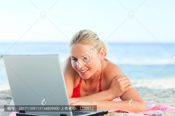 女人