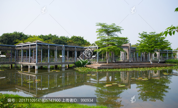 湖邊建筑