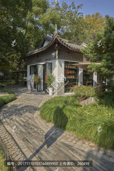 林間小屋
