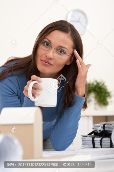 女人