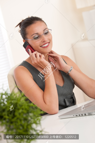 女人