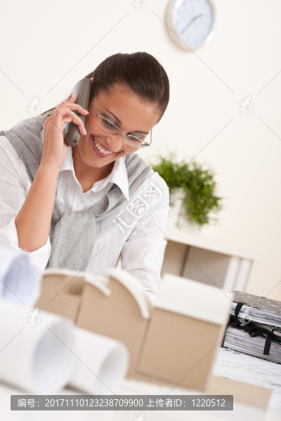 女人