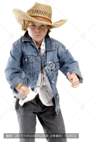 戴牛仔帽的男孩