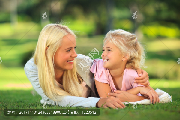 女人