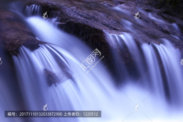 藍色