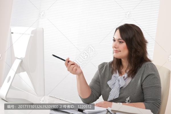 女人