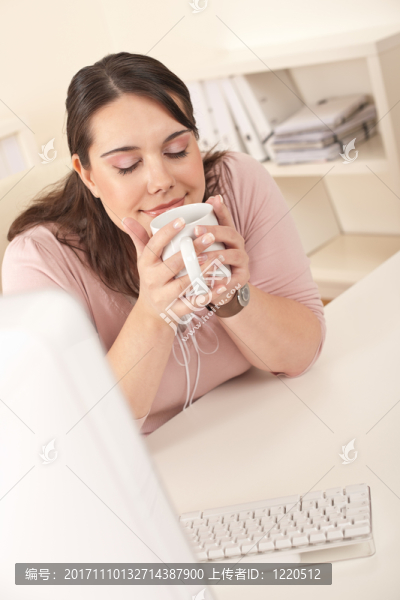 女人