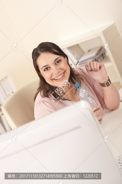 女人