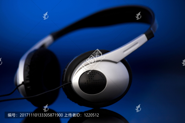 藍(lán)色
