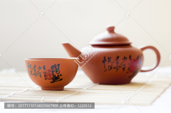 緊密的