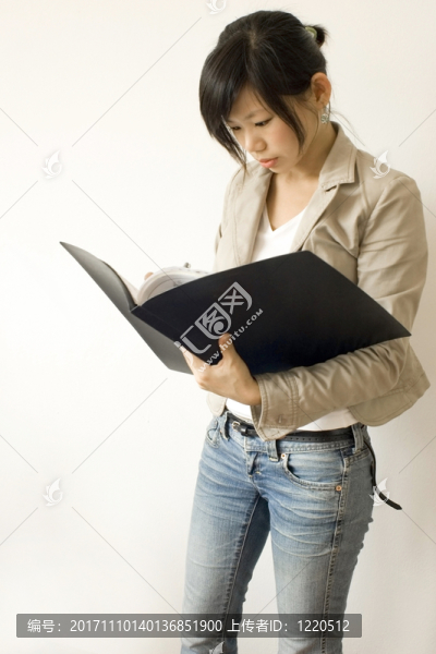 女人