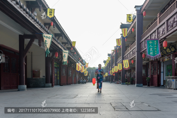 古街,旗袍女人,補(bǔ)習(xí)班一條街