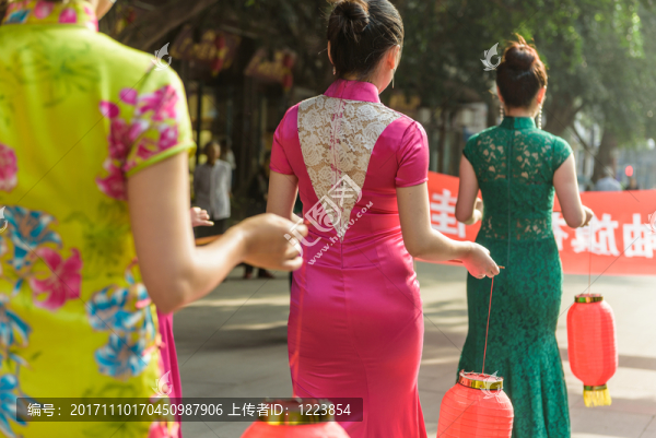 旗袍女人