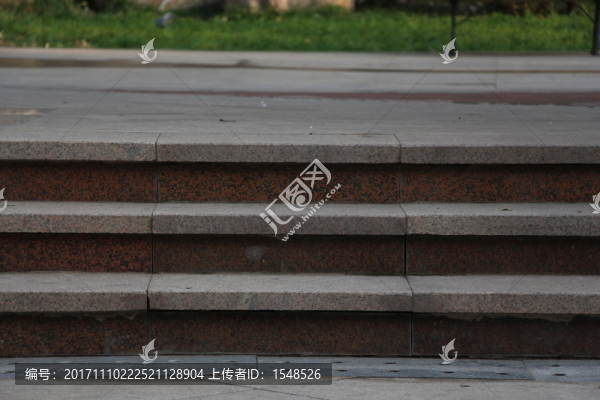 臺(tái)階