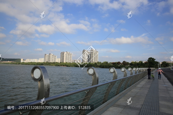 云龍湖
